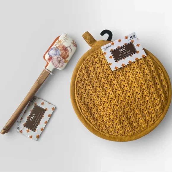 Pumpkin-Shaped Pot Holder and Spatula Set - Picture 2 of 2